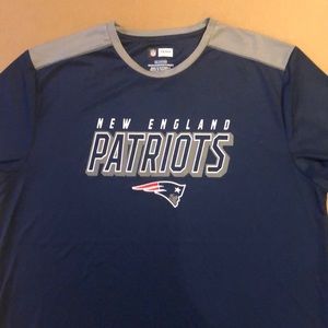 NFL Team Apparel New England Patriots short sleeved 2XL